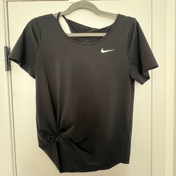 Nike Women's Black Short Sleeve Tee - Picture 1 of 3